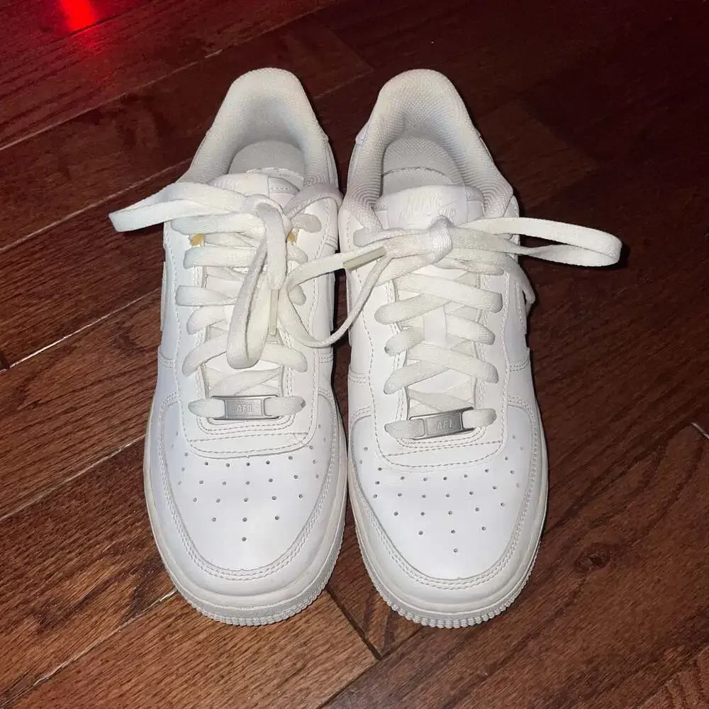 Nike Air Force 1 Triple White Low Boys‎ 6.5Y Streetwear Sneakers